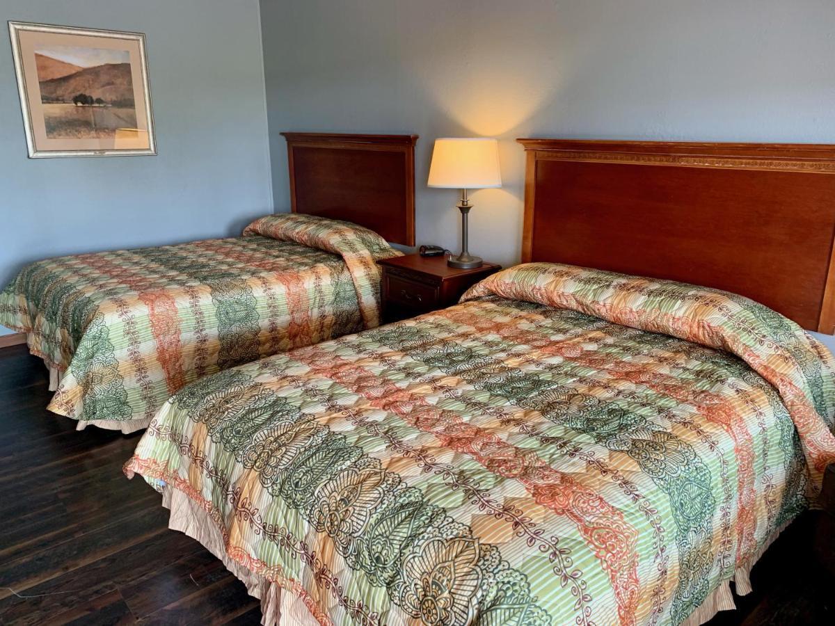 Hiway Inn Express Elk City Bagian luar foto
